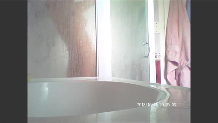 《精彩 泄密》很有品味的高颜值女大学生合租房被人渣男室友偸拍洗澡好几次身材那也是不可挑剔的好视频4